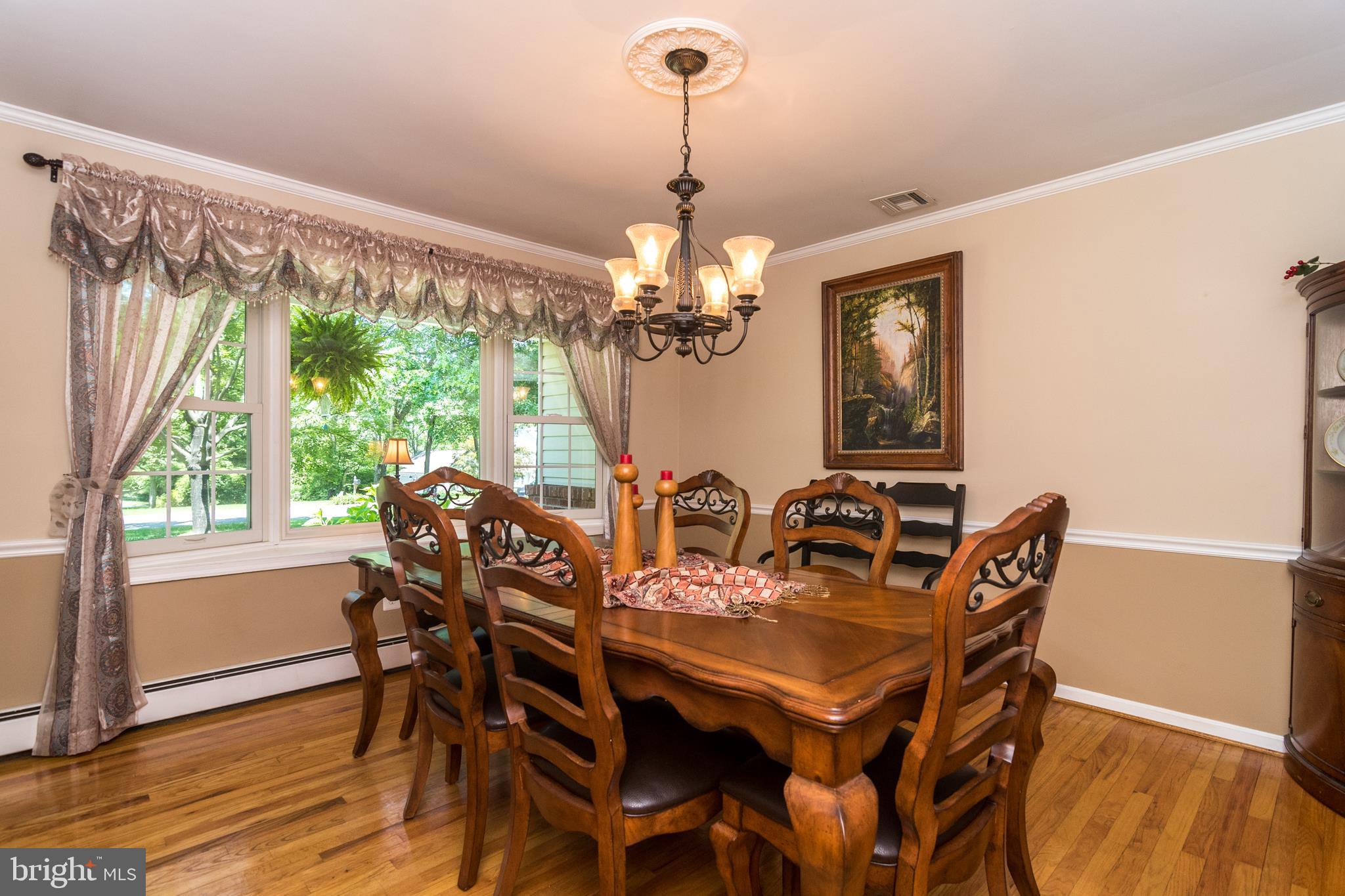 129 Pine Valley Road Doylestown, PA 18901 - Photo 3 of 21 Dining Room