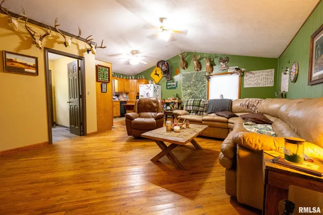 $175,000 | 14 Bushwack Cutoff Road, Golconda, IL 62938