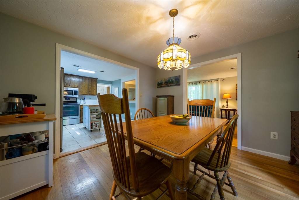 10 Trayer Road Canton, MA 02021 - Photo 6 of 32