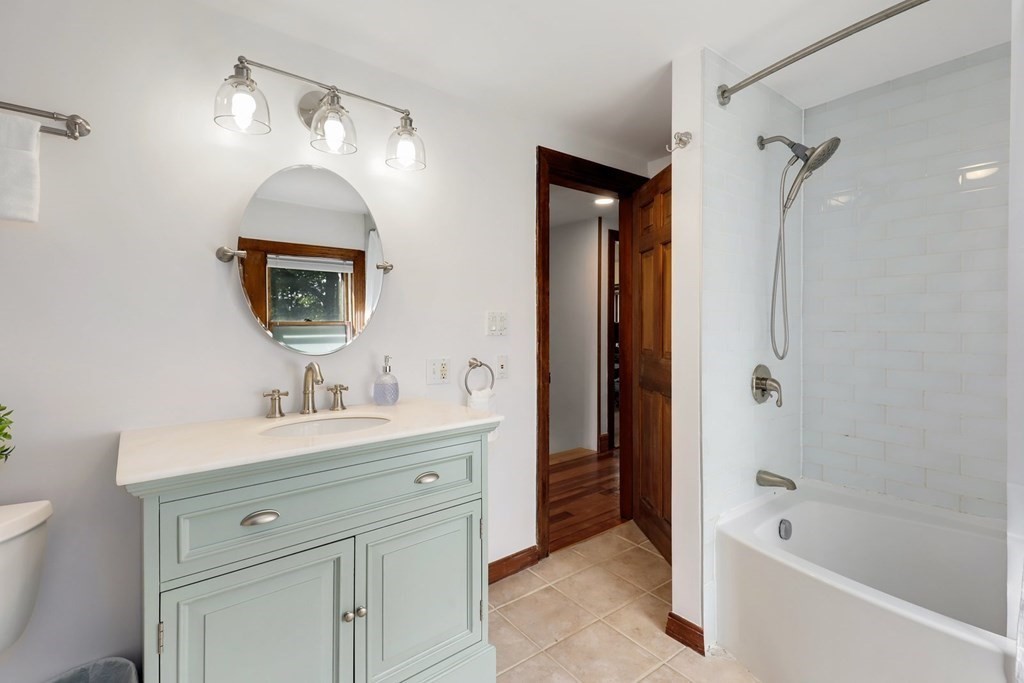 202 Van Norden Road Reading, MA 01867 - Photo 25 of 39 Gallery Image 25