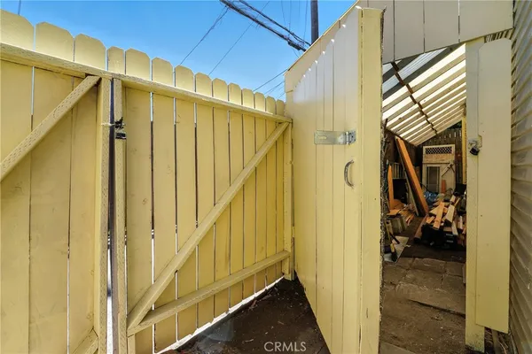 $1,495,000 | 732 St Louis Avenue, Long Beach, CA 90804