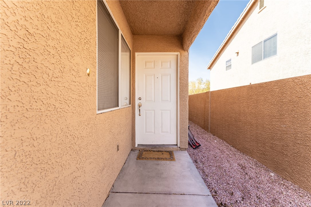 8012 Cimarron Ridge Drive, Unit 101 Las Vegas, NV 89128 - Photo 2 of 22
