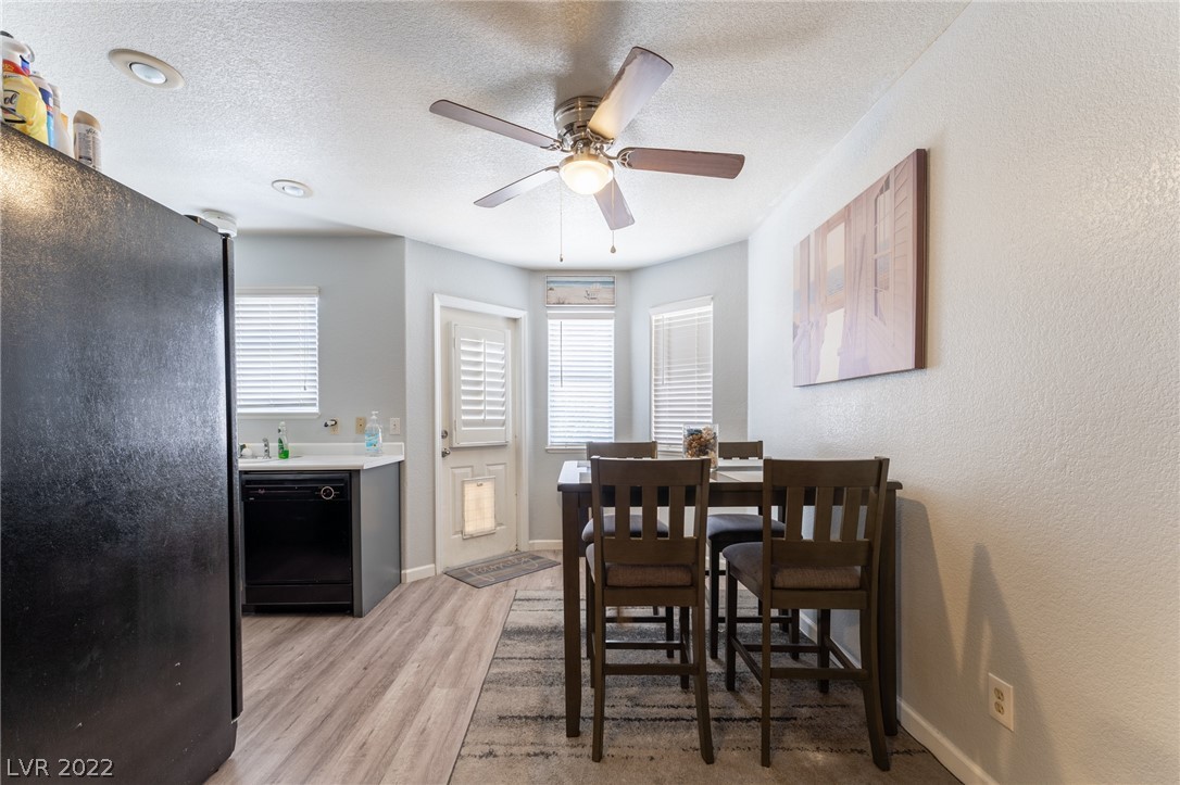 8012 Cimarron Ridge Drive, Unit 101 Las Vegas, NV 89128 - Photo 6 of 22