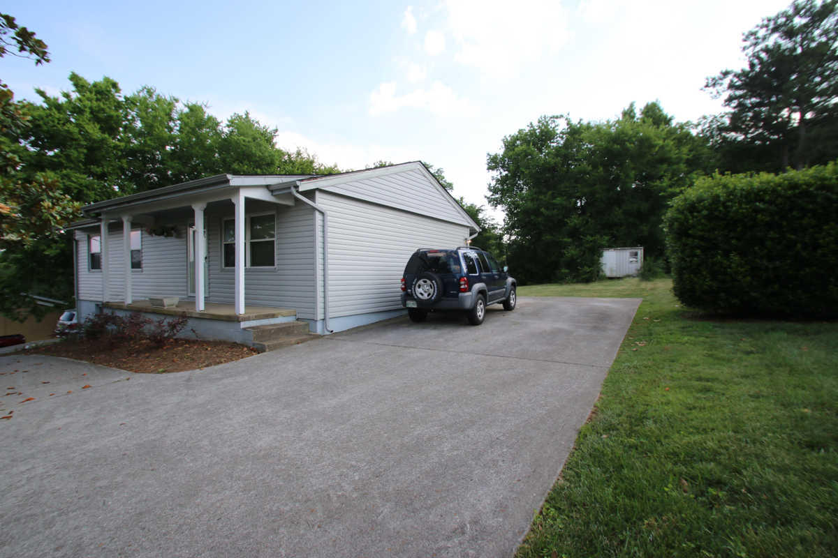 1005 Morrell Road Knoxville, TN 37919 - Photo 26 of 30 New Siding 2015