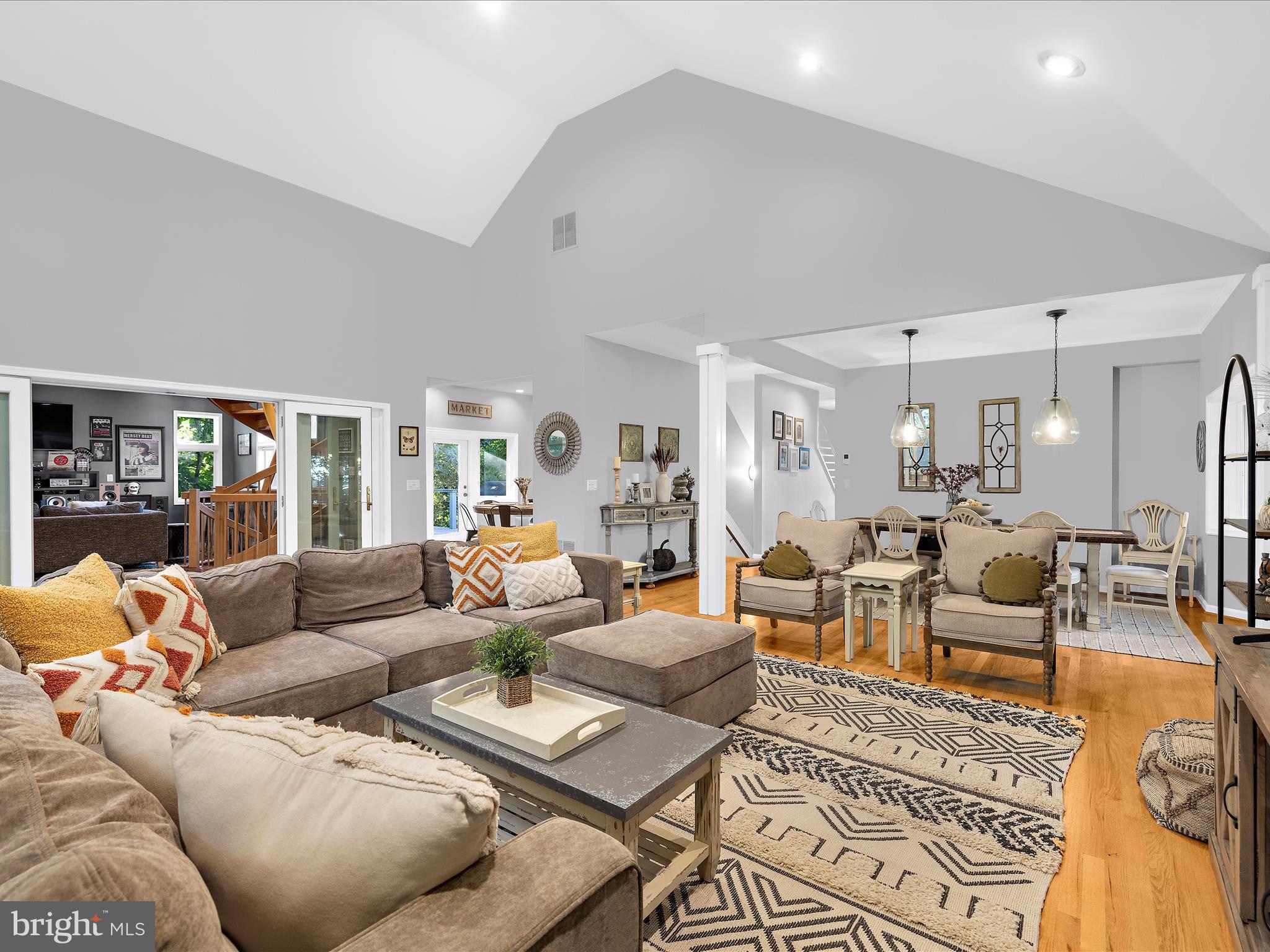 1 Ridout Road Severna Park, MD 21146 - Photo 2 of 116 High ceilings throughout