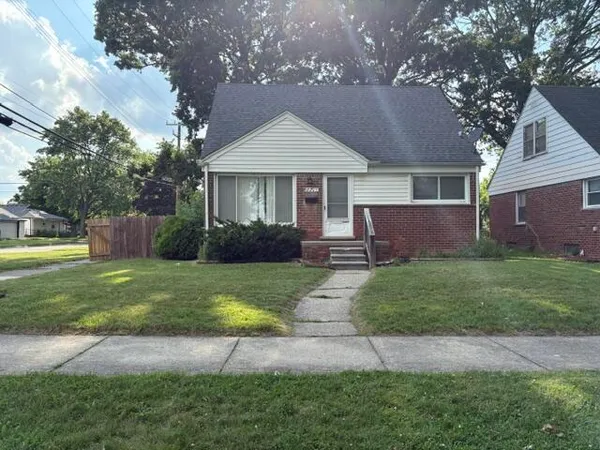 $150,000 | 18201 Gaylord, Redford, MI 48240