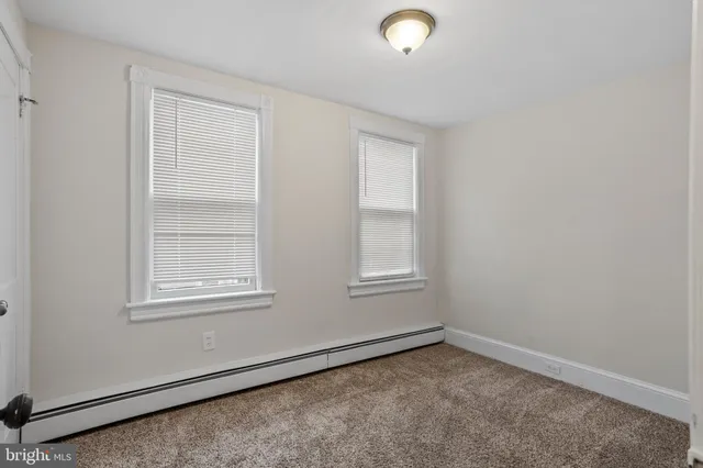 $1,949 | 312 York Street, Burlington, NJ 08016