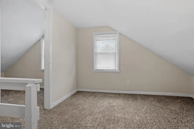 $1,949 | 312 York Street, Burlington, NJ 08016