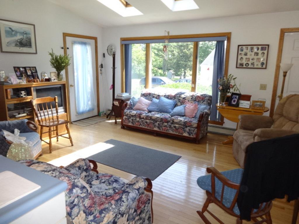 40 Marsh Road Bass Harbor, ME 04653 - Photo 4 of 18 DSC07241
