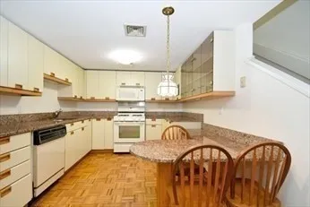 $749,000 | 166 Place Lane, Unit 166, Woburn, MA 01801