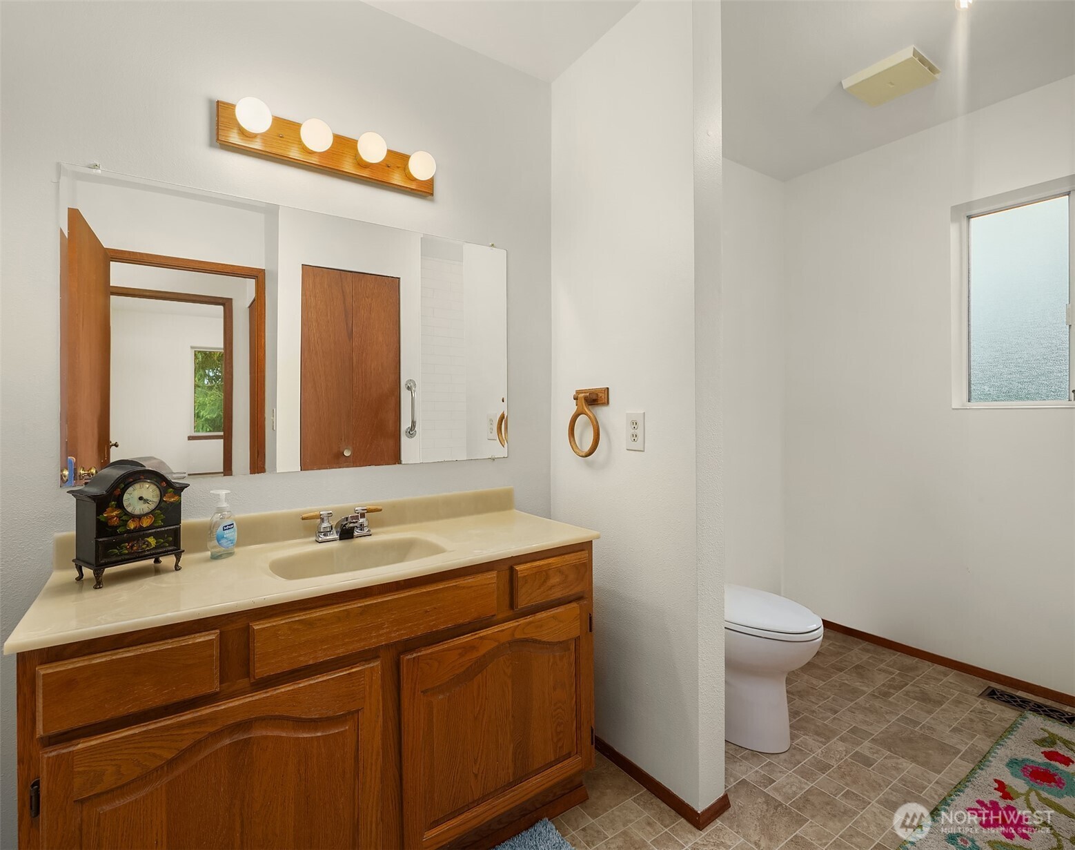 7805 186th Street Southwest Edmonds, WA 98026 - Photo 18 of 25