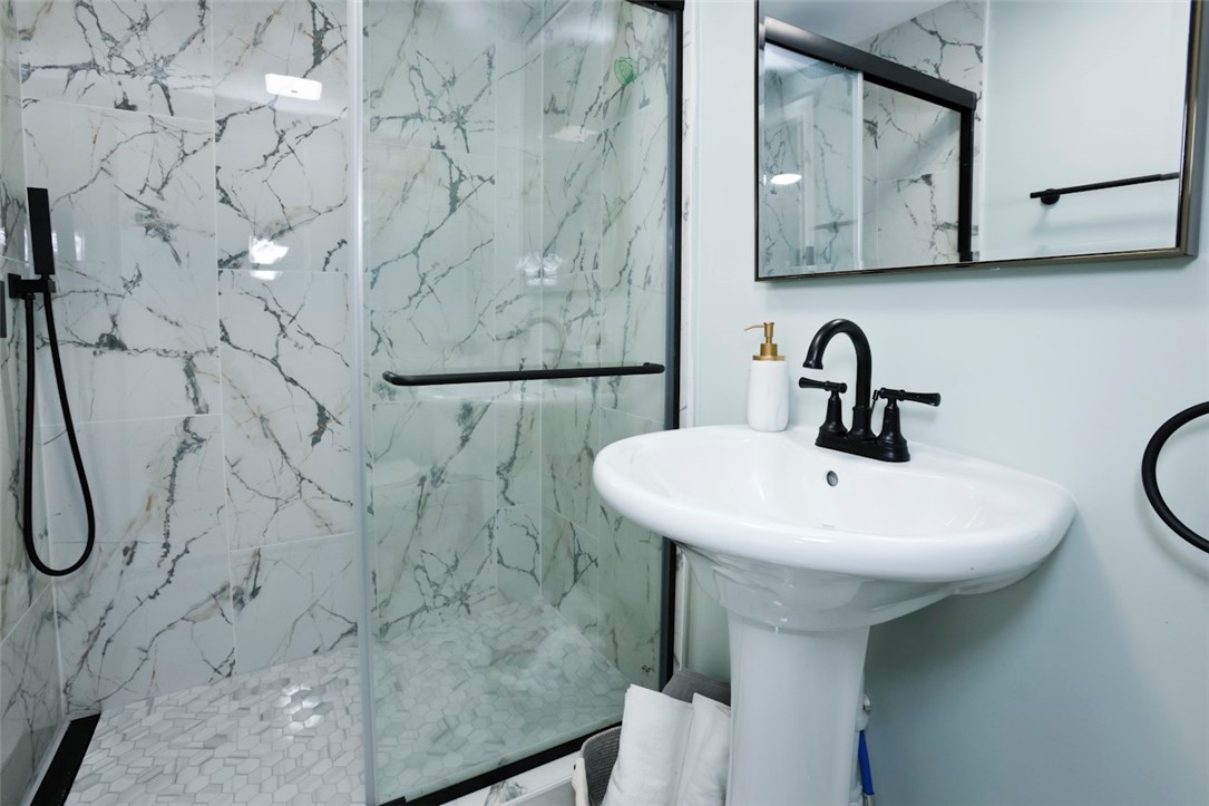 147 Scottsville Road Rochester, NY 14611 - Photo 18 of 28