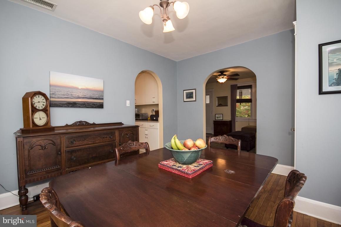 6005 Sycamore Road Baltimore, MD 21212 - Photo 10 of 29 Dining Room