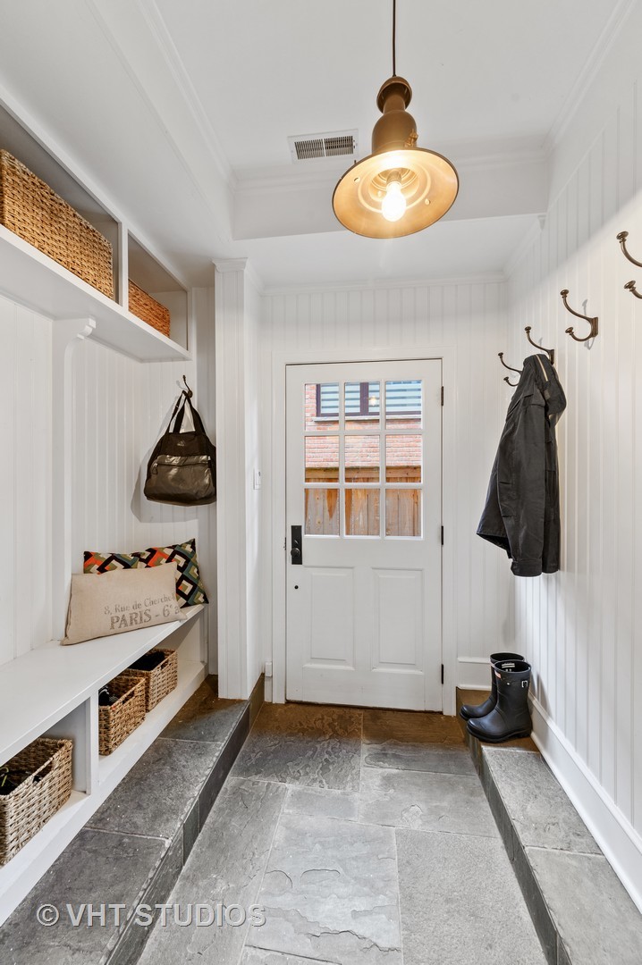 924 Sheridan Road Wilmette, IL 60091 - Photo 20 of 43