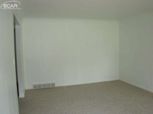 12192 North Linden Road Clio, MI 48420 - Photo 23 of 46 20442397-22.JPG