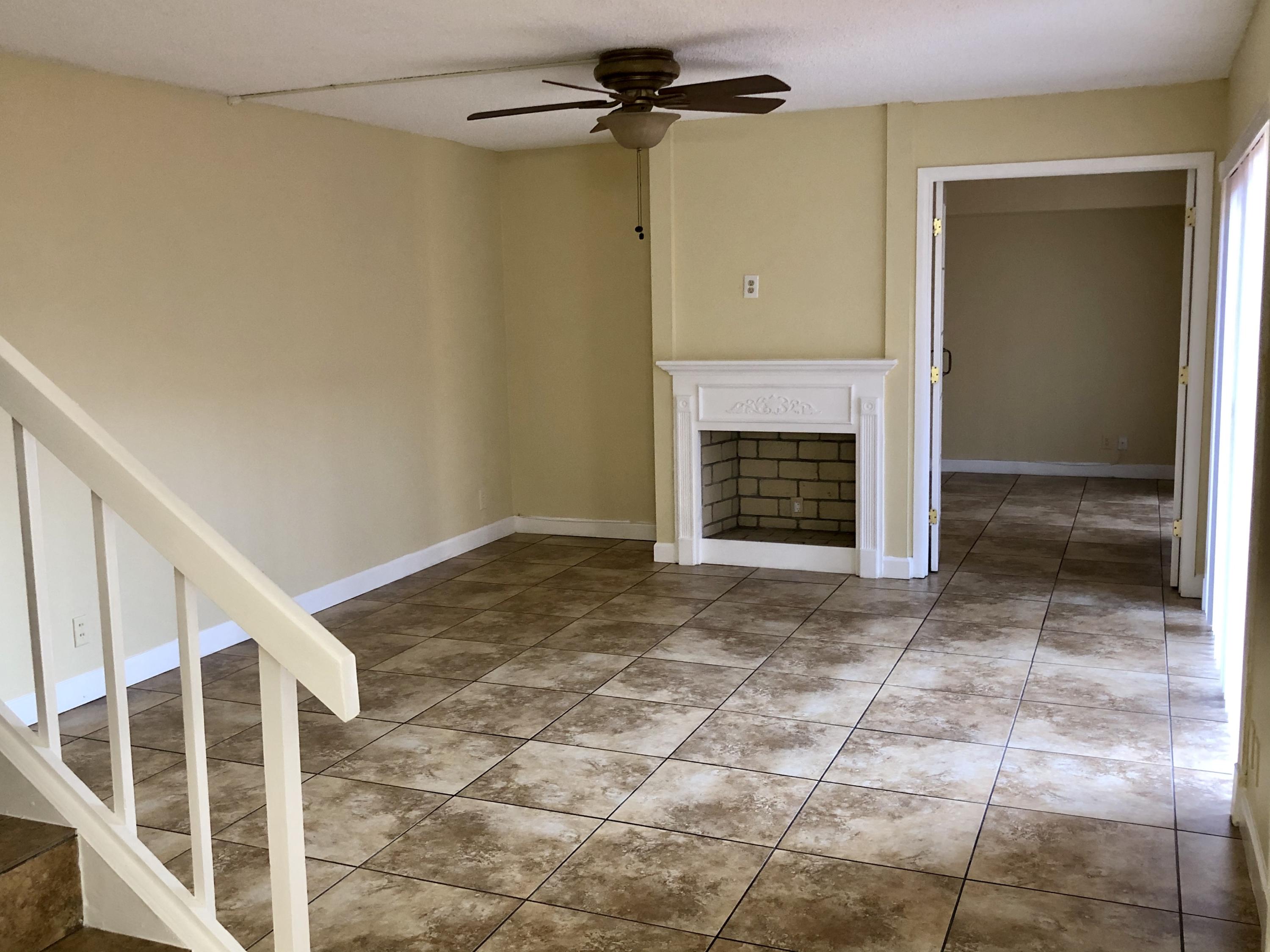 551 Springdale Circle Palm Springs, FL 33461 - Photo 5 of 30 IMG_E6470