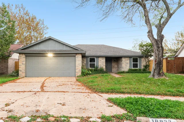 $1,875 | 10922 Village Trail Drive, Houston, TX 77065