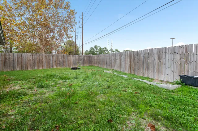 $1,875 | 10922 Village Trail Drive, Houston, TX 77065