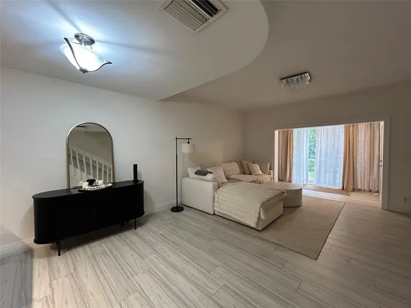 $3,200 | 1043 Kokomo Key Lane, Delray Beach, FL 33483