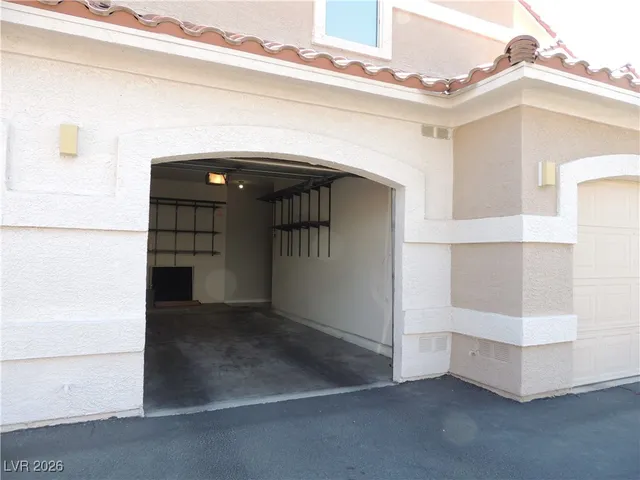 $1,998 | 8555 West Russell Road, Unit 1102, Las Vegas, NV 89113
