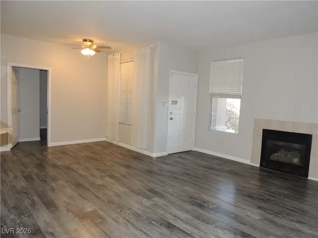 $1,998 | 8555 West Russell Road, Unit 1102, Las Vegas, NV 89113