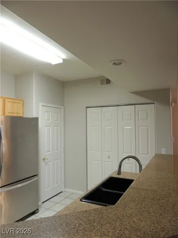 $1,998 | 8555 West Russell Road, Unit 1102, Las Vegas, NV 89113