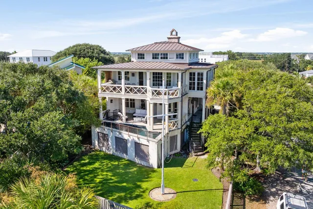 $4,395,000 | 3 7th Avenue, Isle of Palms, SC 29451