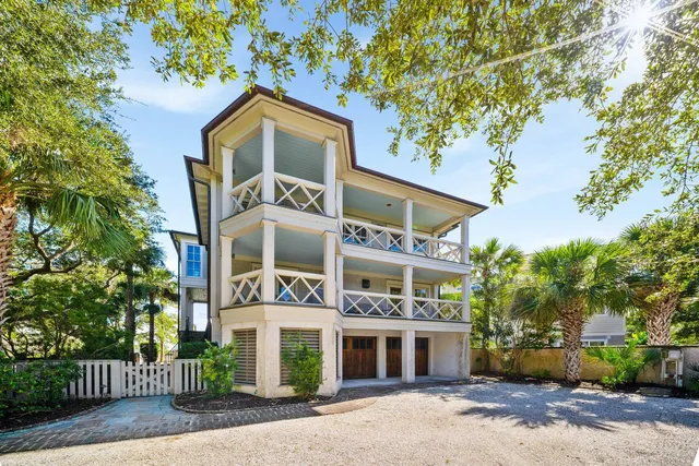 $4,395,000 | 3 7th Avenue, Isle of Palms, SC 29451