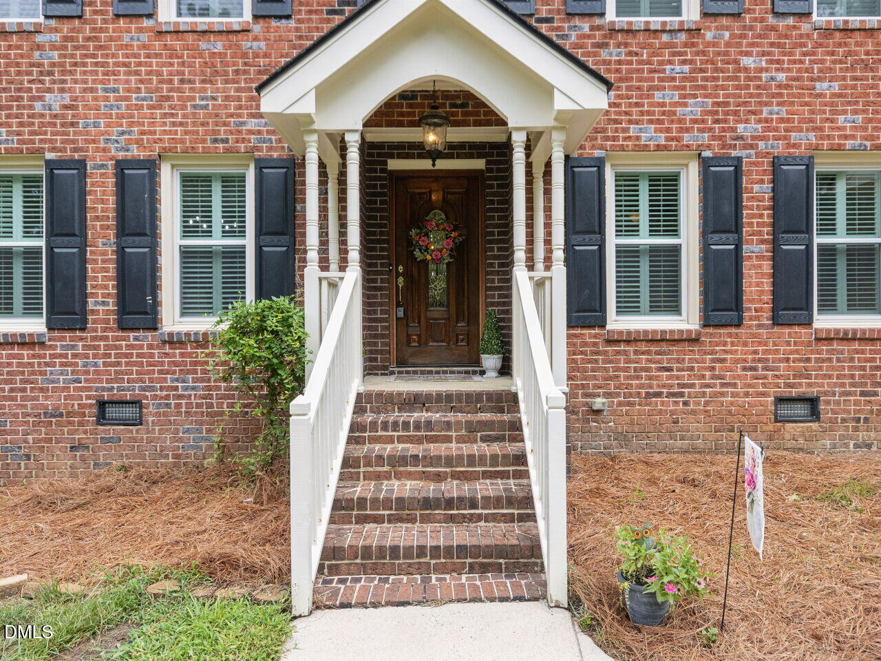 908 Buckingham Road Garner, NC 27529 - Photo 3 of 38 Entry