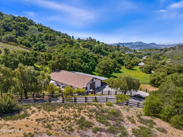 $7,900,000 | 2400 West Potrero Road, Westlake Village, CA 91361