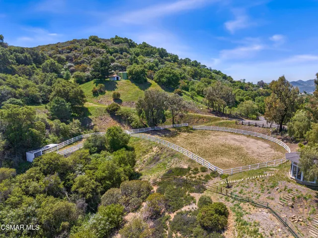 $7,900,000 | 2400 West Potrero Road, Westlake Village, CA 91361