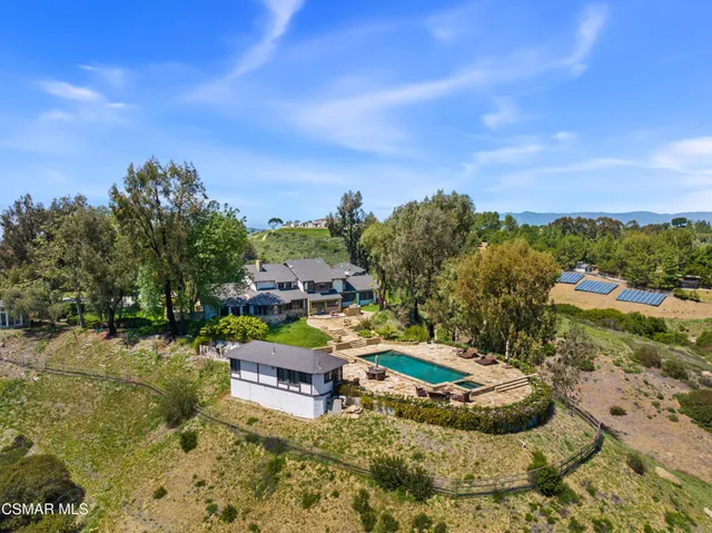$7,900,000 | 2400 West Potrero Road, Westlake Village, CA 91361