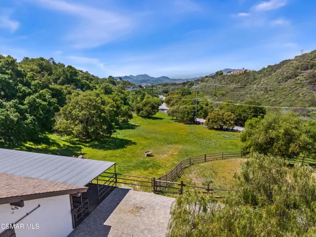 $7,900,000 | 2400 West Potrero Road, Westlake Village, CA 91361
