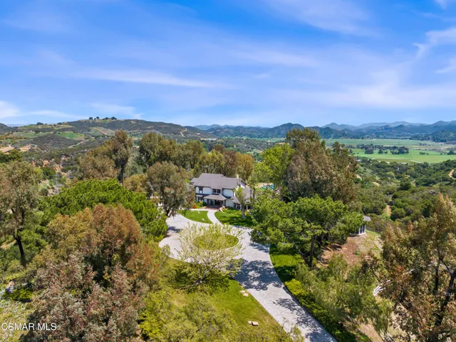 $7,900,000 | 2400 West Potrero Road, Westlake Village, CA 91361