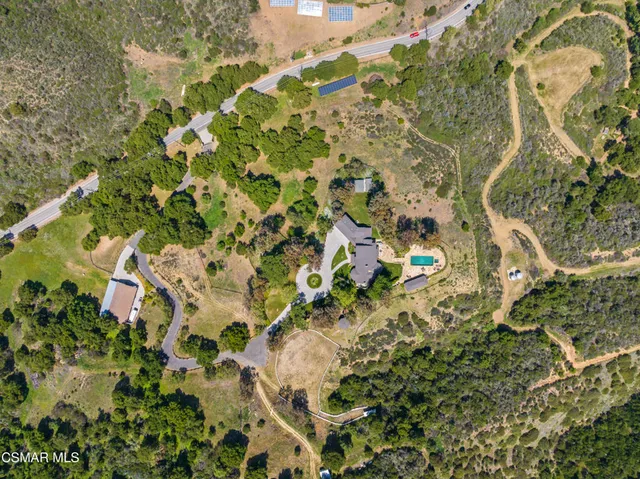 $7,900,000 | 2400 West Potrero Road, Westlake Village, CA 91361