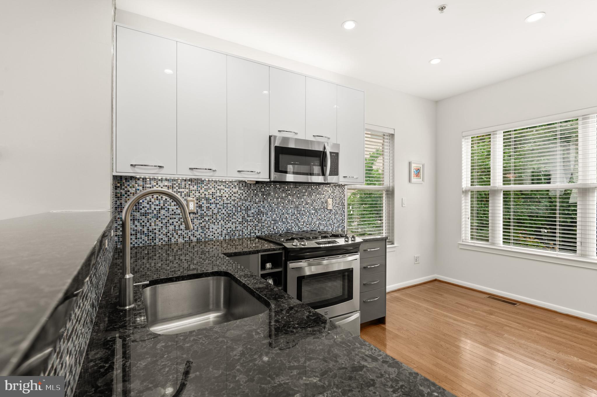 2115 12th Place Northwest Washington, DC 20009 - Photo 11 of 27 Main Level - Kitchen