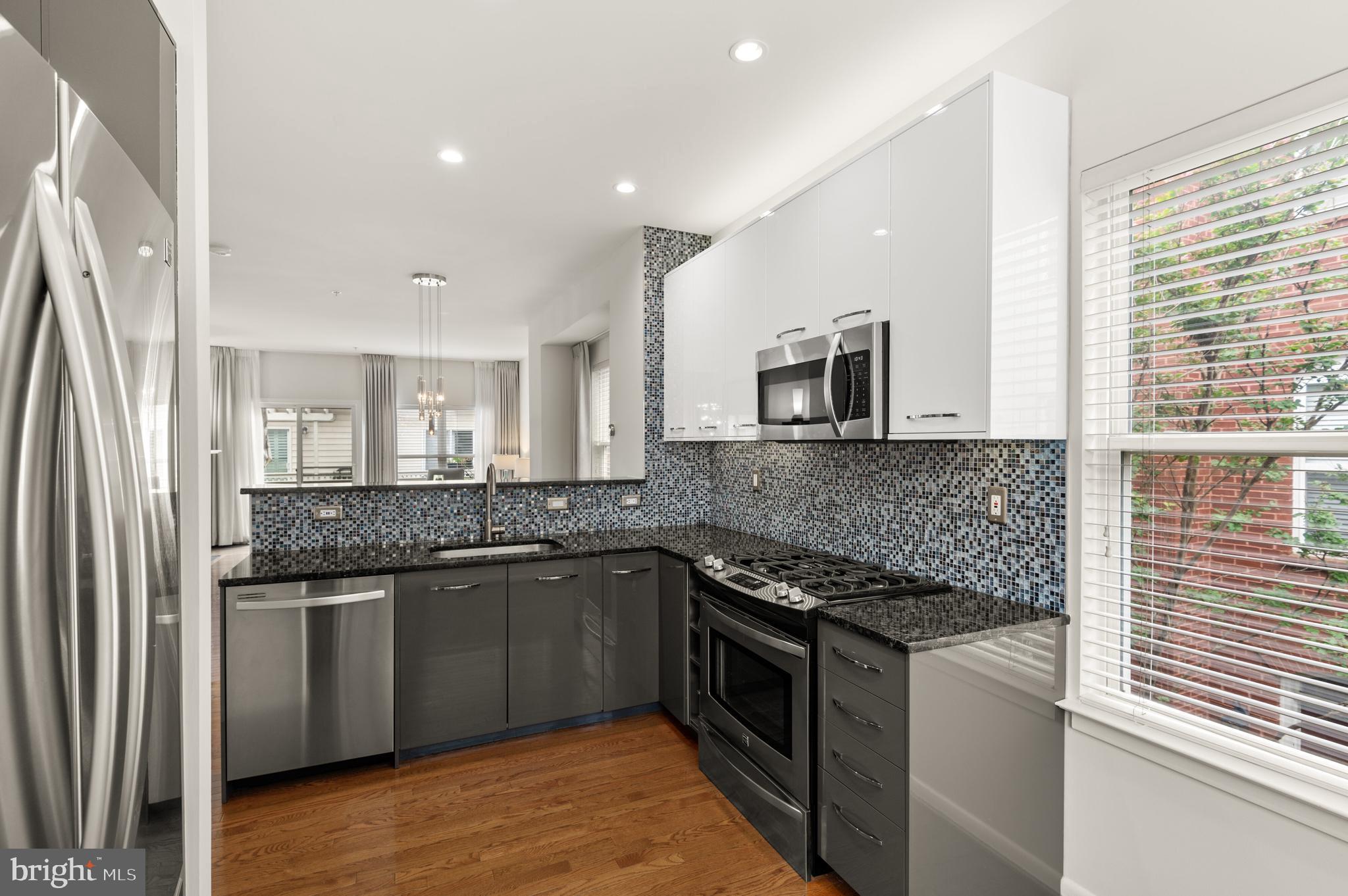 2115 12th Place Northwest Washington, DC 20009 - Photo 12 of 27 Main Level - Kitchen