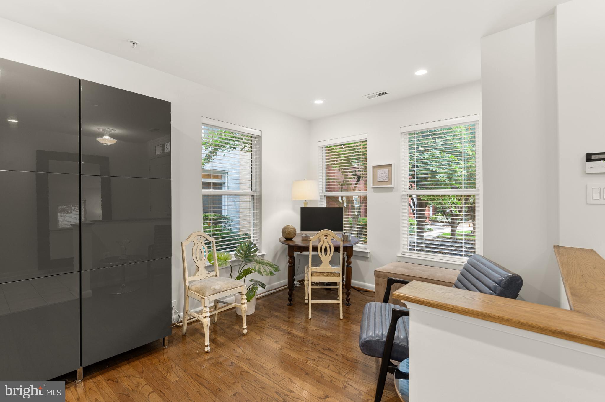 2115 12th Place Northwest Washington, DC 20009 - Photo 23 of 27 Entry Level - Den/Office