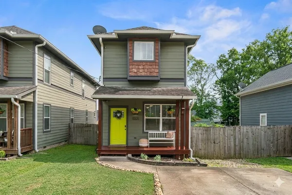 $2,900 | 916 A Thomas Avenue, Nashville, TN 37216