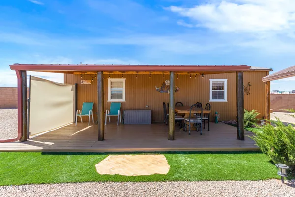 a view of outdoor space