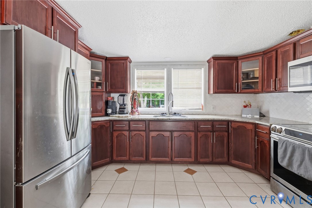 2145 Mountain View Road Powhatan, VA 23139 - Photo 11 of 28