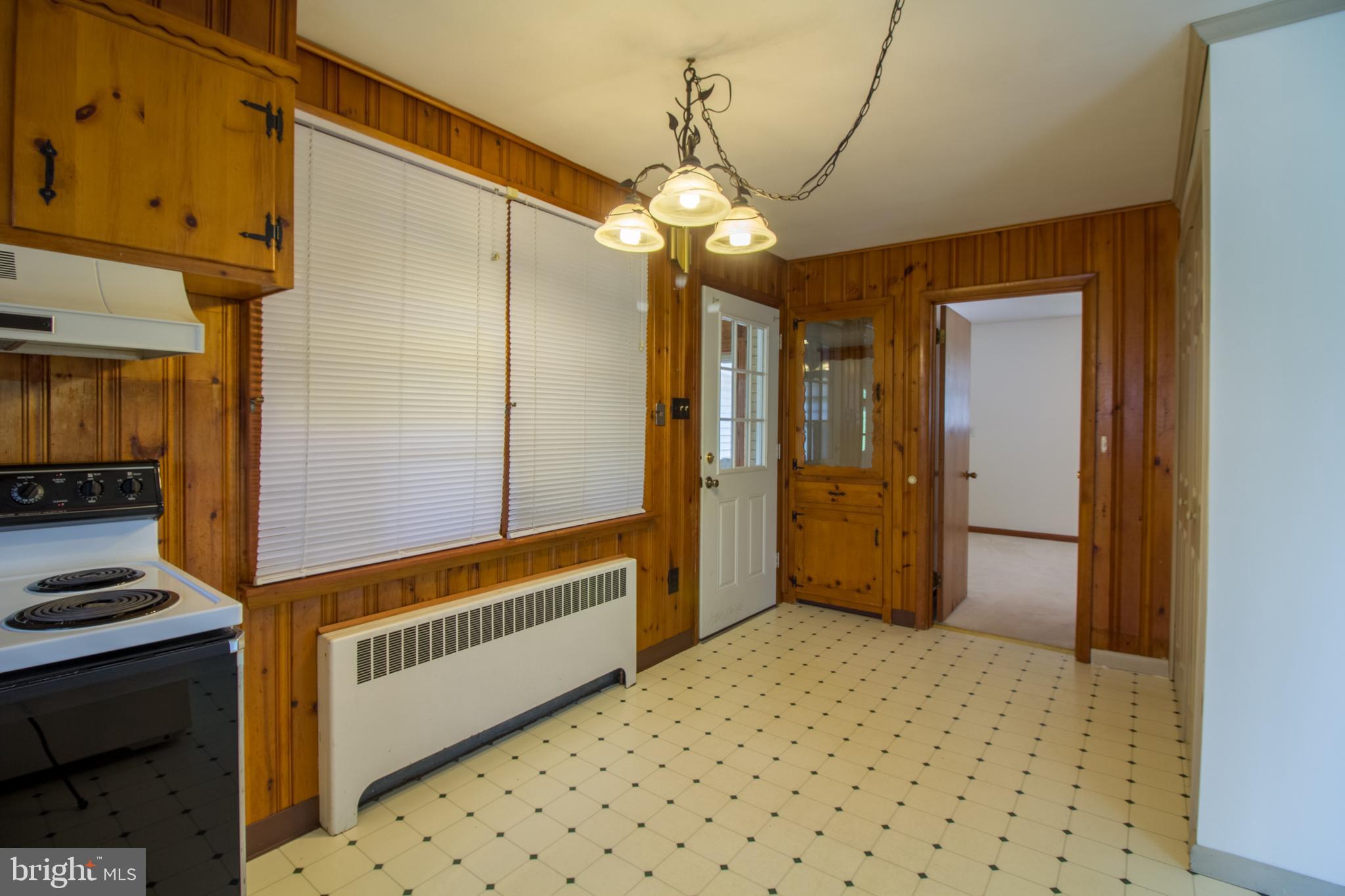 537 Million Dollar Road Halifax, PA 17032 - Photo 25 of 52 In Law Quarters - Dining Area