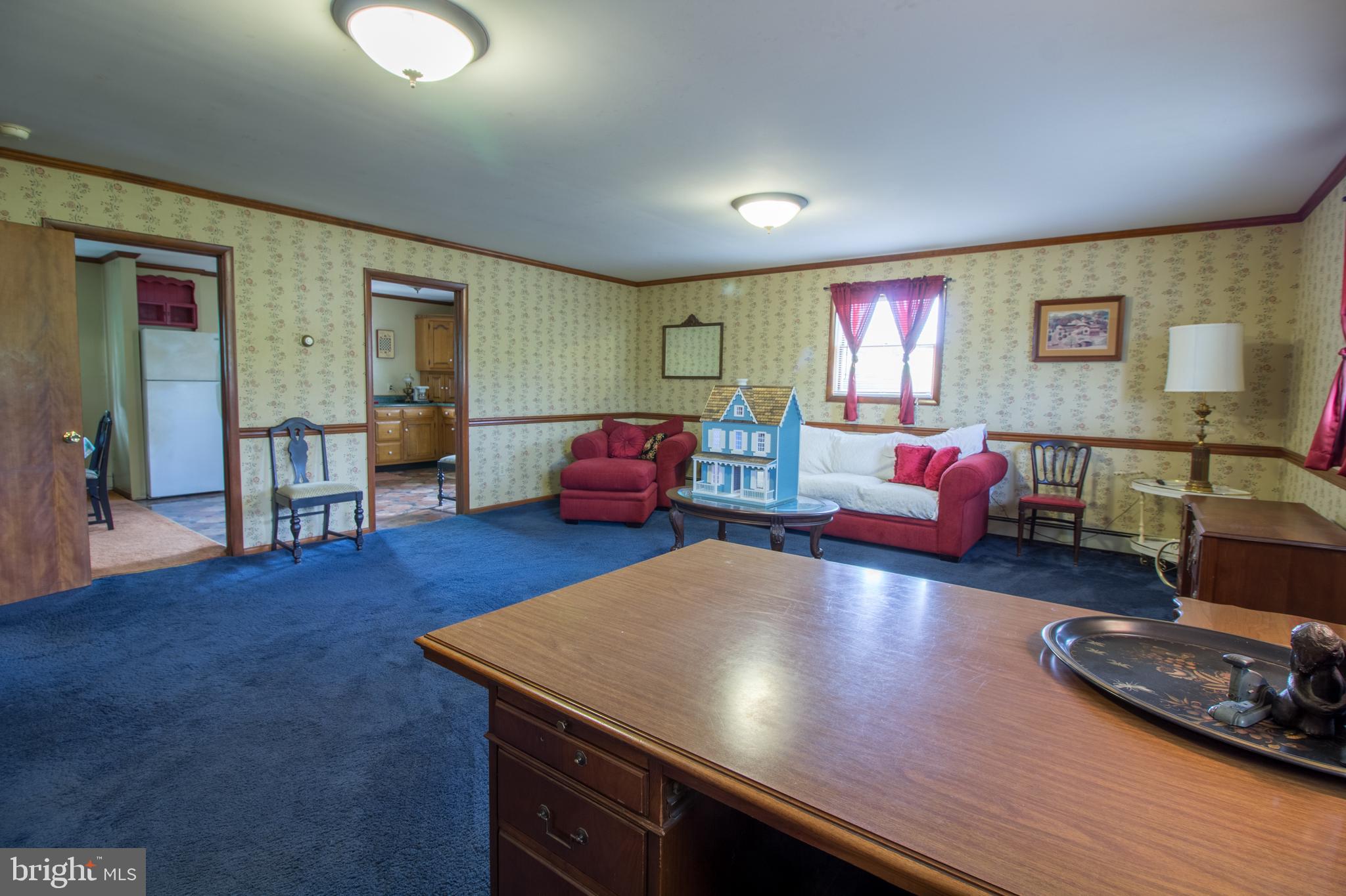 537 Million Dollar Road Halifax, PA 17032 - Photo 5 of 52 Living Room