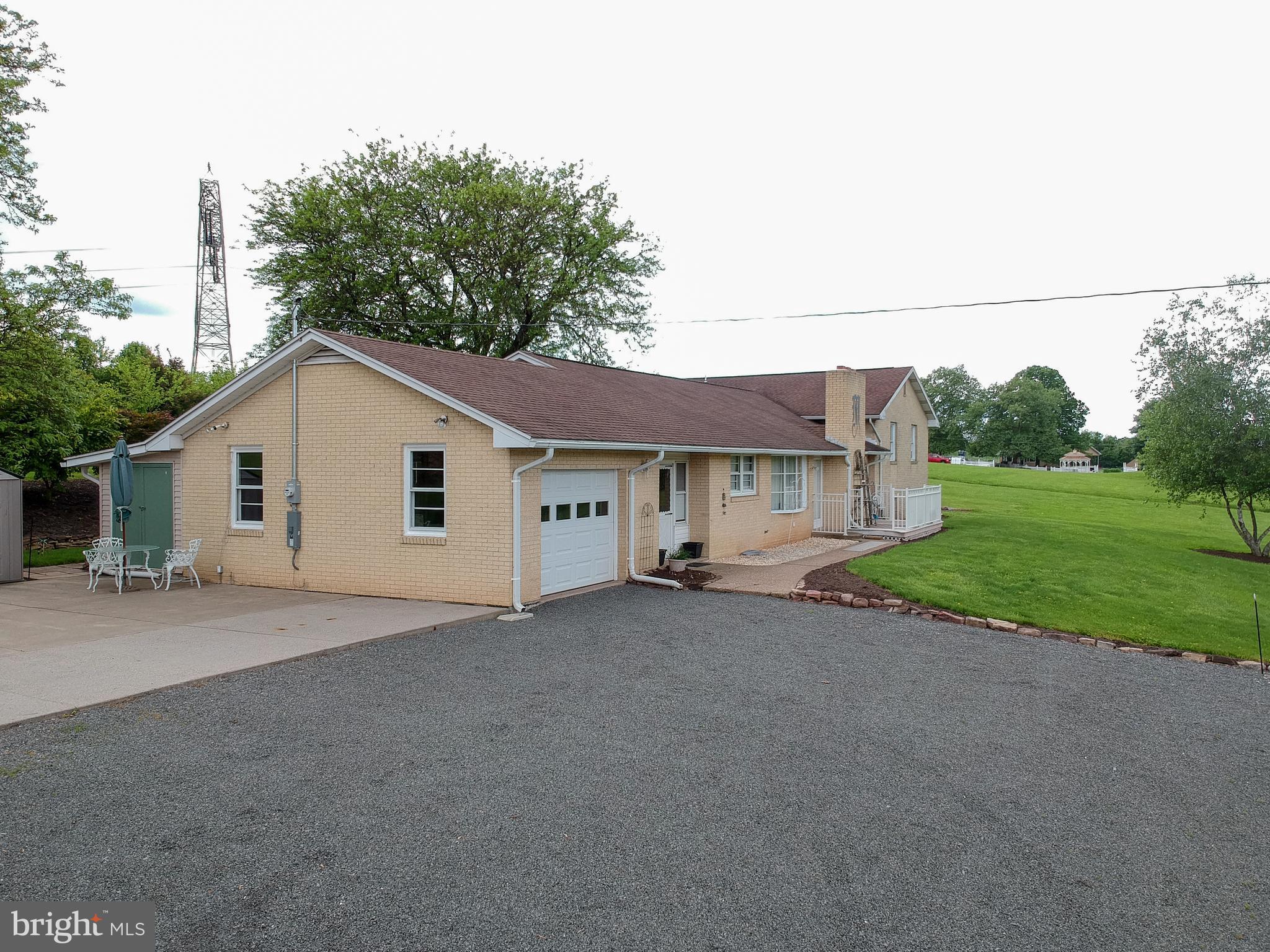 537 Million Dollar Road Halifax, PA 17032 - Photo 45 of 52 Front View with Lots of Parking!