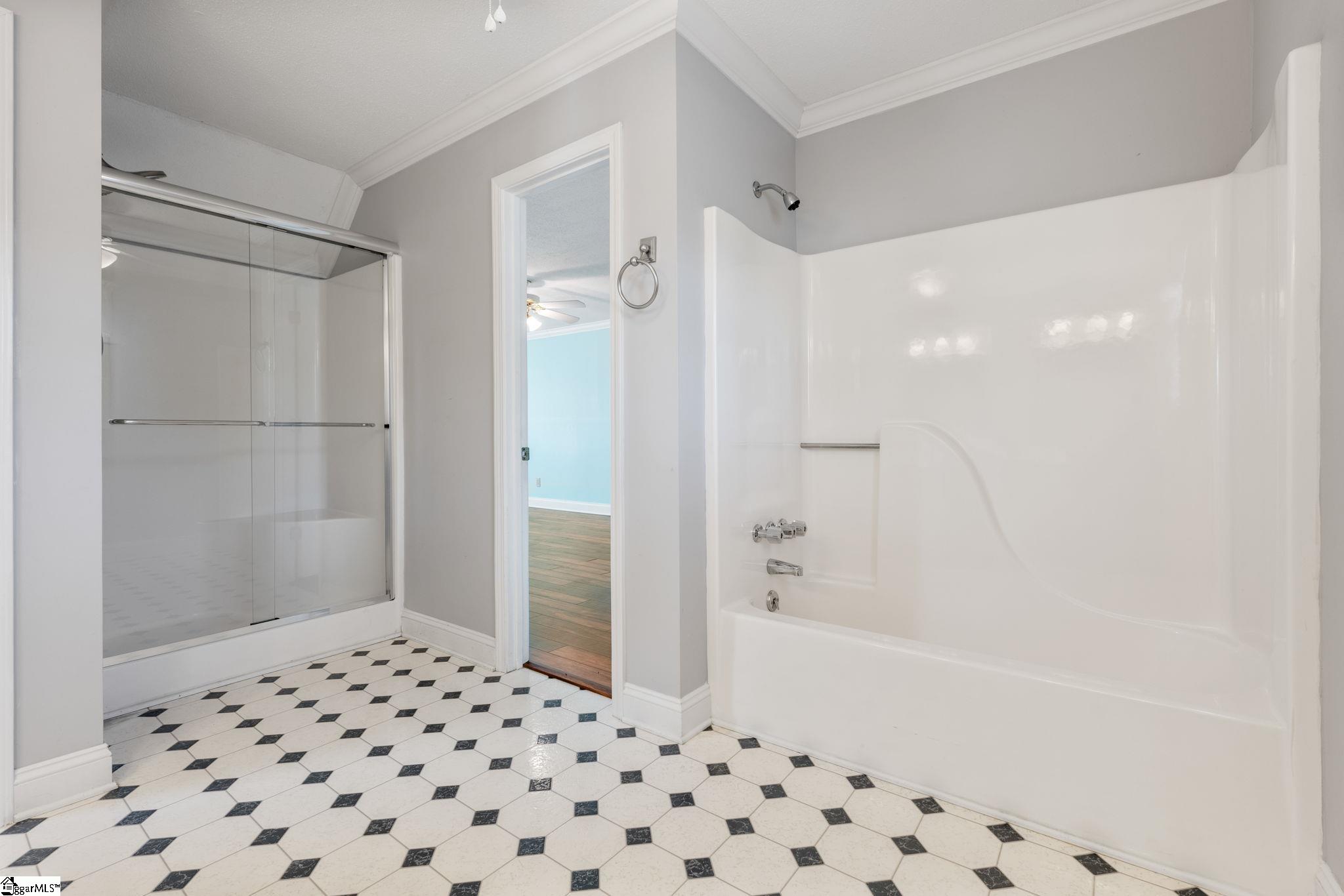 807 Fairview Road Greer, SC 29651 - Photo 11 of 35