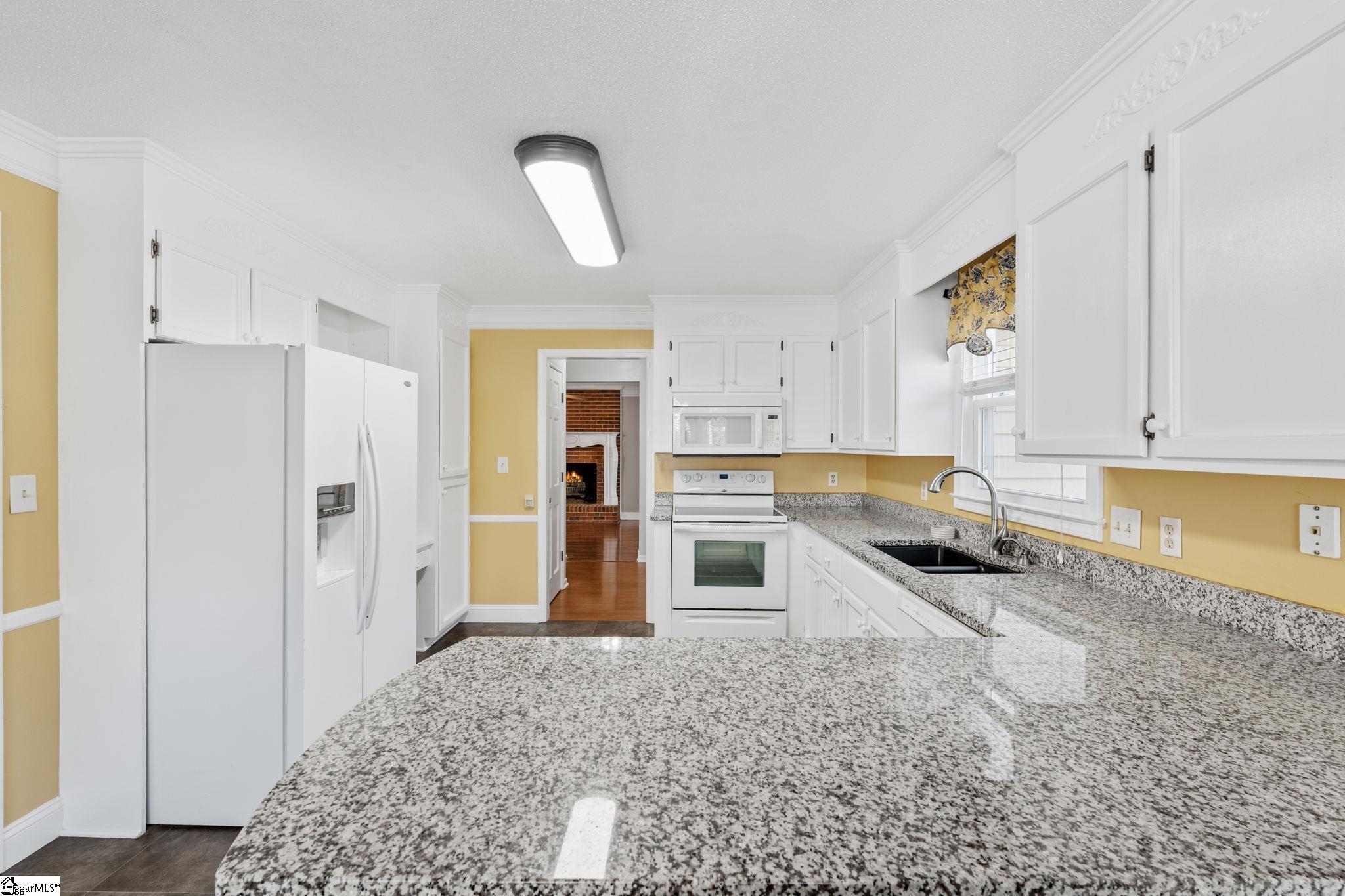 807 Fairview Road Greer, SC 29651 - Photo 22 of 35