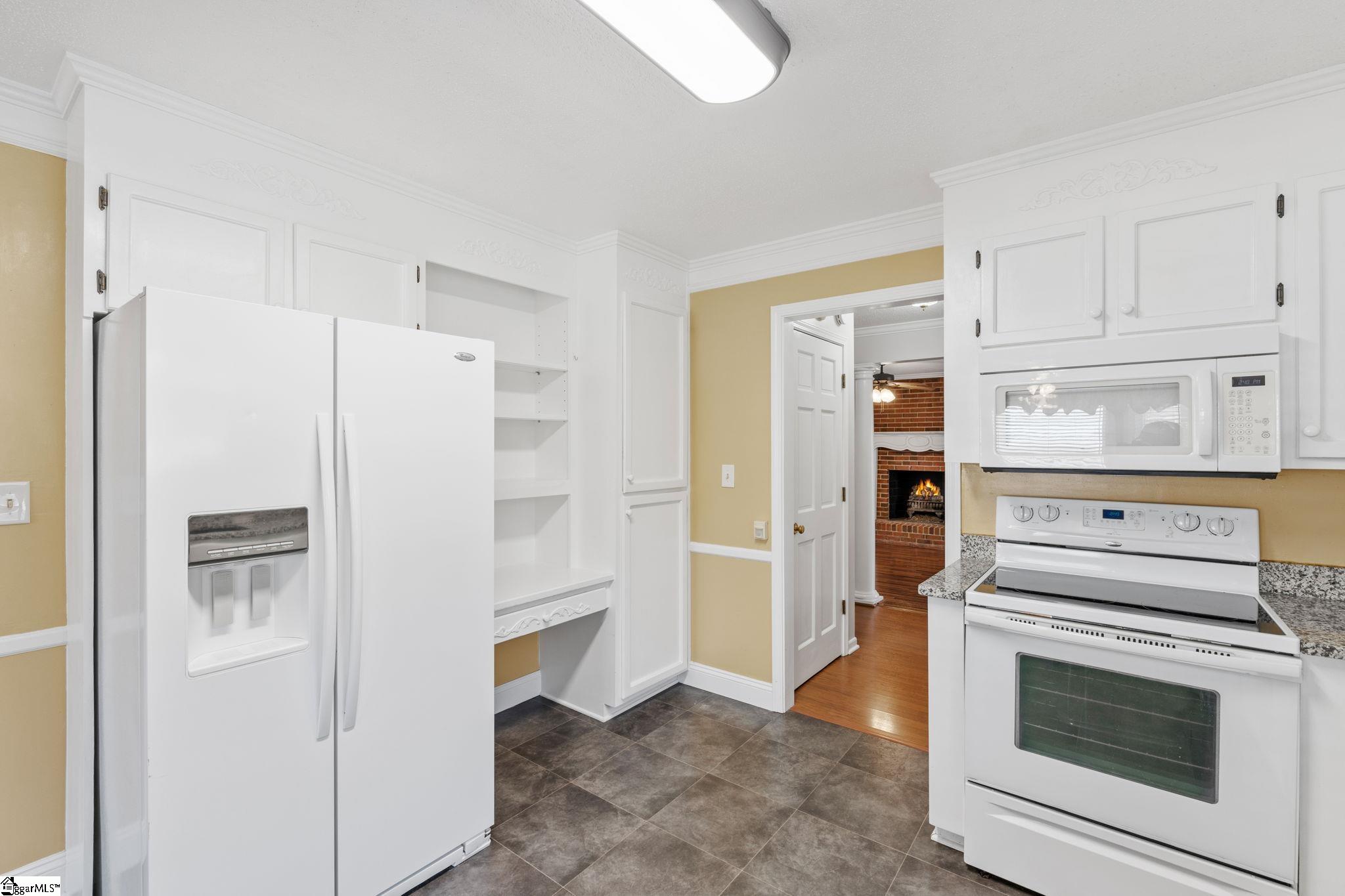 807 Fairview Road Greer, SC 29651 - Photo 26 of 35