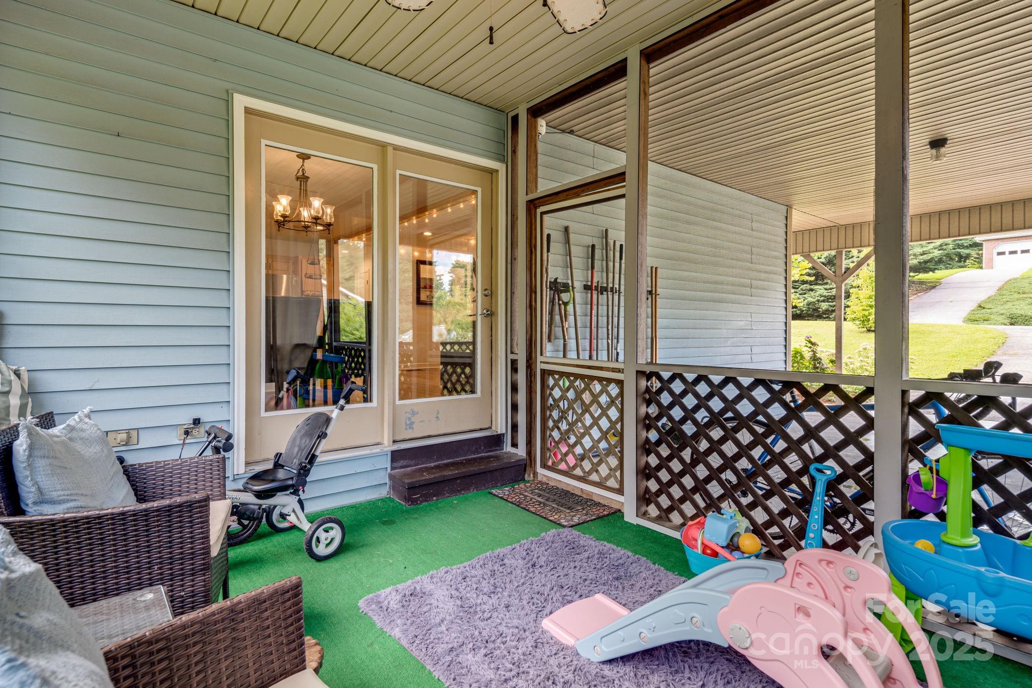 4155 Turnpike Road Horse Shoe, NC 28742 - Photo 17 of 40