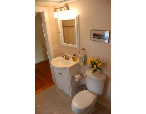 36 Ann Vinal Road Scituate, MA 02066 - Photo 19 of 28 Gallery Image 19