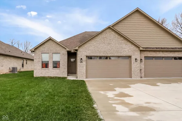 $329,900 | 1022 Paris Drive, Franklin, IN 46131
